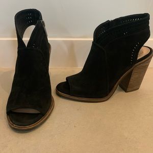 Vince Camuto peep-toe bootie